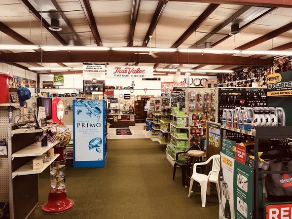 201 S Main St, Grant Park, IL 60940